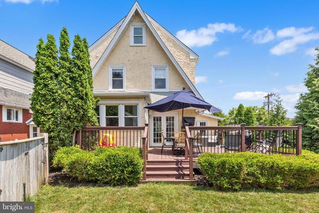 2404 POPLAR RD, Havertown, PA 19083