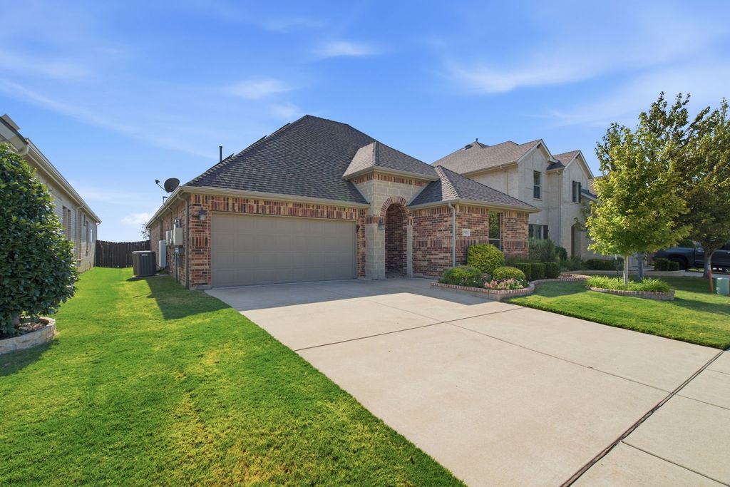 15021 Ravens Way, Fort Worth, TX 76262 — photo 2