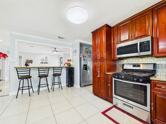 11419 Blackhawk Boulevard, Houston, TX 77089