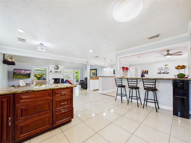 11419 Blackhawk Boulevard, Houston, TX 77089