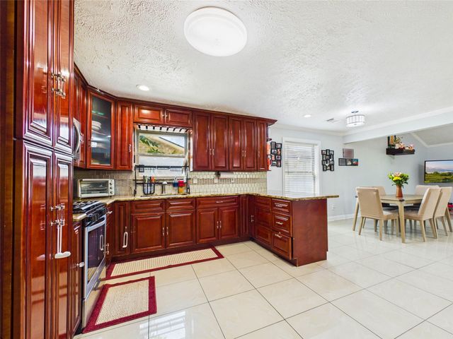 11419 Blackhawk Boulevard, Houston, TX 77089
