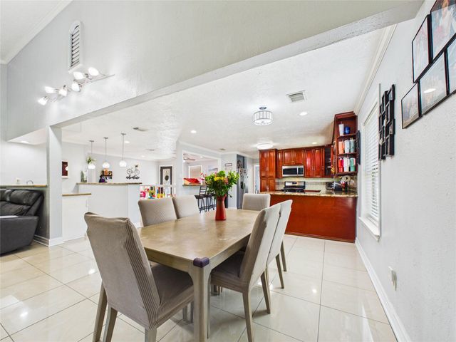11419 Blackhawk Boulevard, Houston, TX 77089