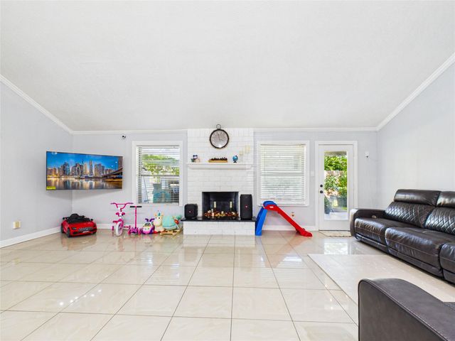 11419 Blackhawk Boulevard, Houston, TX 77089