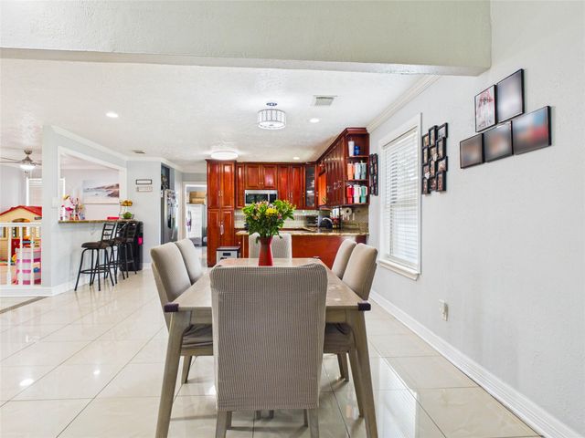 11419 Blackhawk Boulevard, Houston, TX 77089