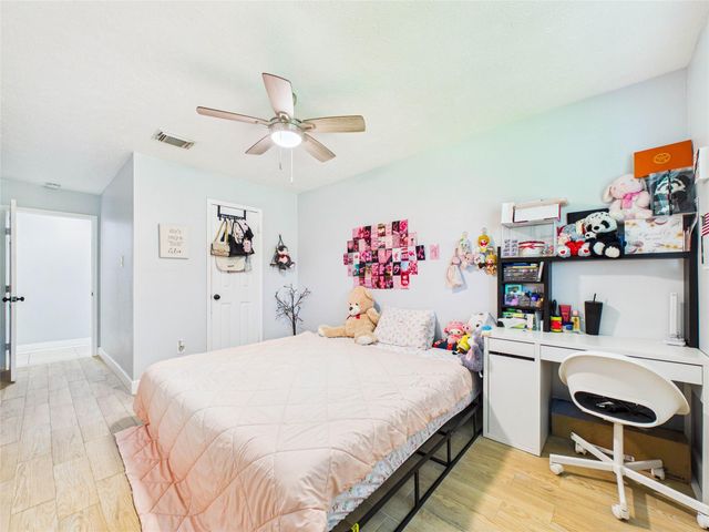 11419 Blackhawk Boulevard, Houston, TX 77089