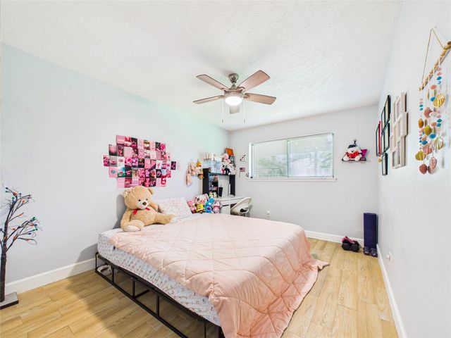 11419 Blackhawk Boulevard, Houston, TX 77089