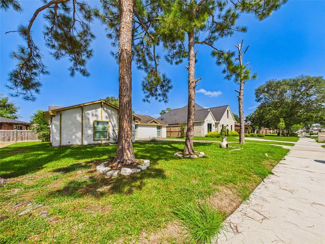 11419 Blackhawk Boulevard, Houston, TX 77089