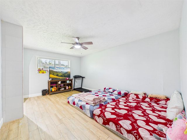 11419 Blackhawk Boulevard, Houston, TX 77089