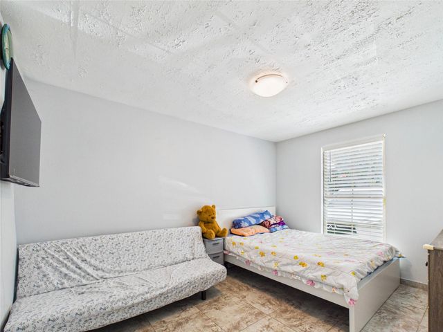 11419 Blackhawk Boulevard, Houston, TX 77089