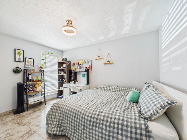 11419 Blackhawk Boulevard, Houston, TX 77089