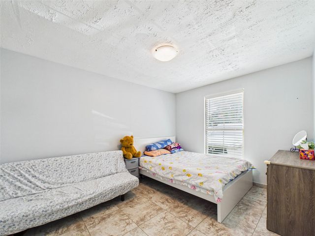 11419 Blackhawk Boulevard, Houston, TX 77089