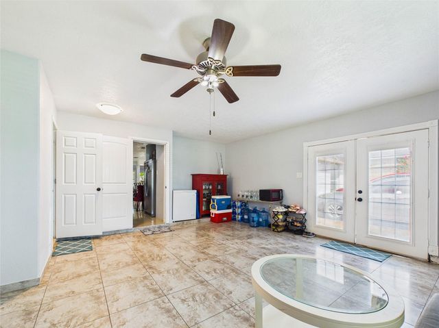 11419 Blackhawk Boulevard, Houston, TX 77089