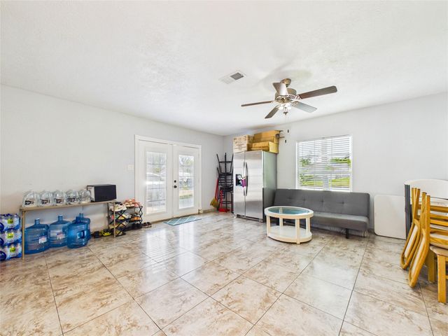 11419 Blackhawk Boulevard, Houston, TX 77089