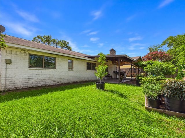 11419 Blackhawk Boulevard, Houston, TX 77089