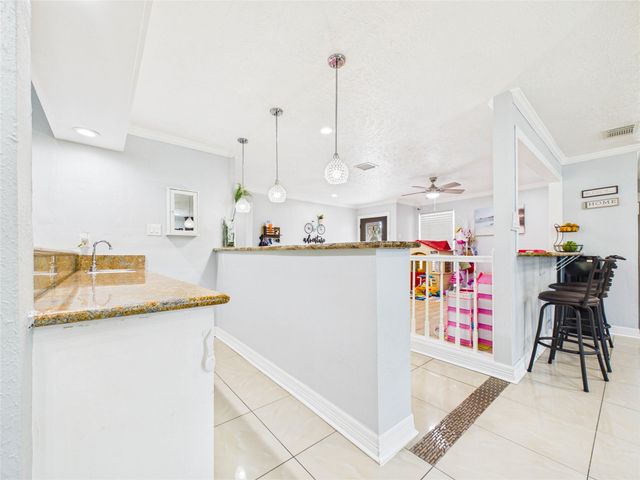11419 Blackhawk Boulevard, Houston, TX 77089