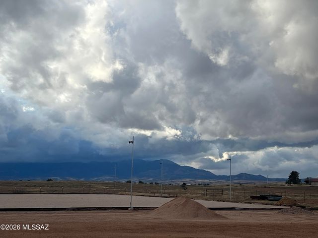 15 MacKenzie Lane, Elgin, AZ 85611