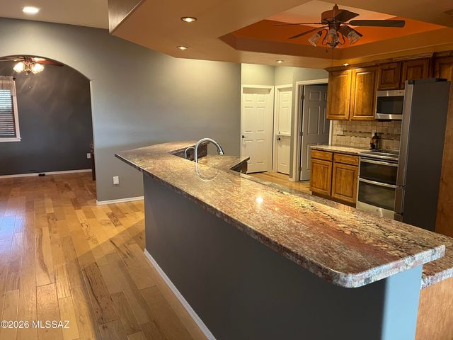 15 MacKenzie Lane, Elgin, AZ 85611