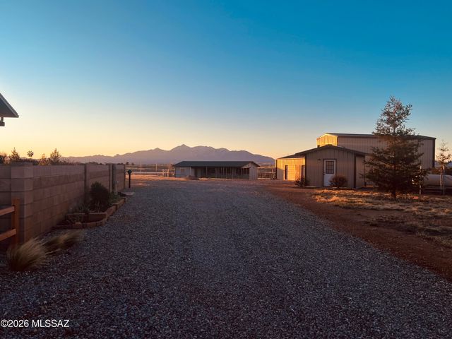 15 MacKenzie Lane, Elgin, AZ 85611