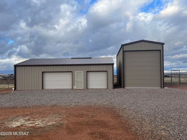 15 MacKenzie Lane, Elgin, AZ 85611