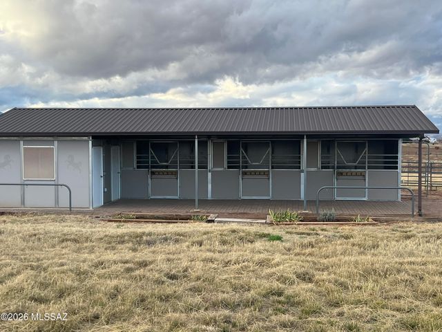 15 MacKenzie Lane, Elgin, AZ 85611