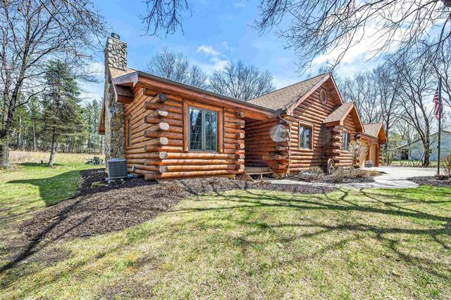 1344 Bogey Trail, Nekoosa, WI 54457