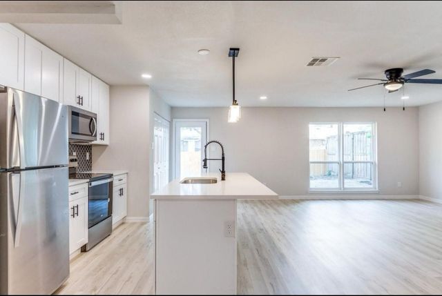 5428 Adams Drive, The Colony, TX 75056