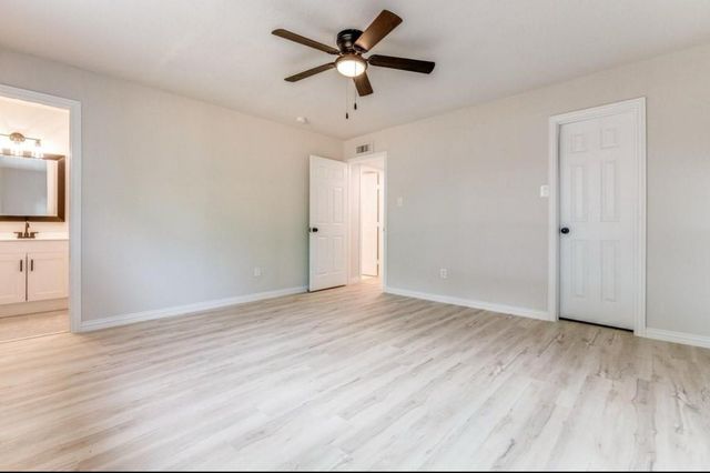 5428 Adams Drive, The Colony, TX 75056