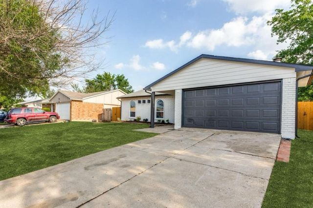 5428 Adams Drive, The Colony, TX 75056