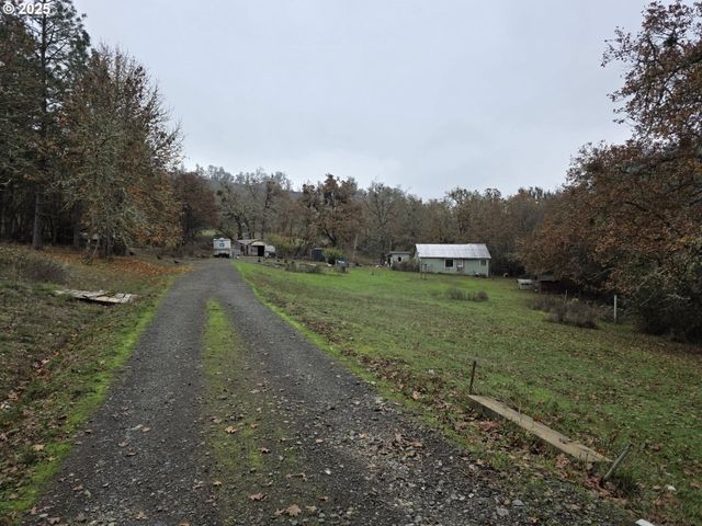 339 JUSTA Ln, Sutherlin, OR 97479