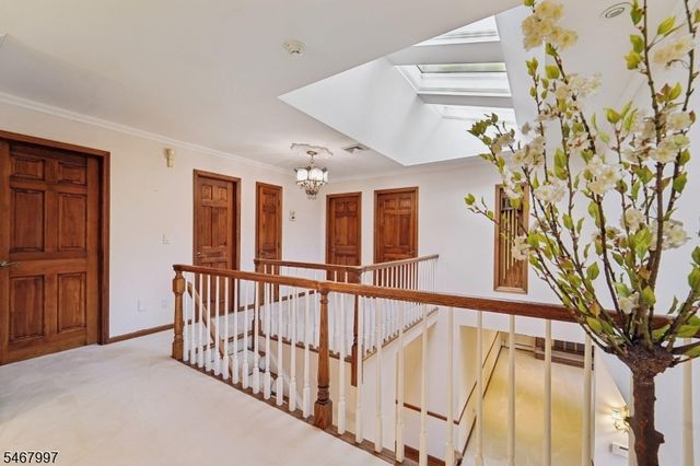 28 Parker Pl, Upper Saddle River Boro, NJ 07458