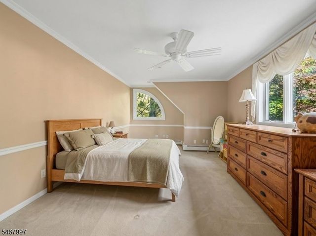 28 Parker Pl, Upper Saddle River Boro, NJ 07458