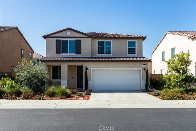 571 E Alru, Rialto, CA 92376