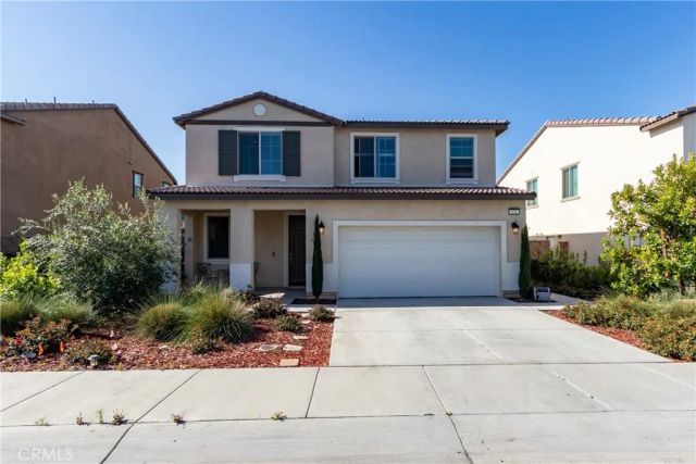 571 E Alru, Rialto, CA 92376