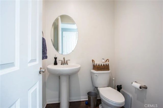571 E Alru, Rialto, CA 92376