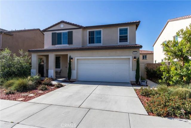 571 E Alru, Rialto, CA 92376