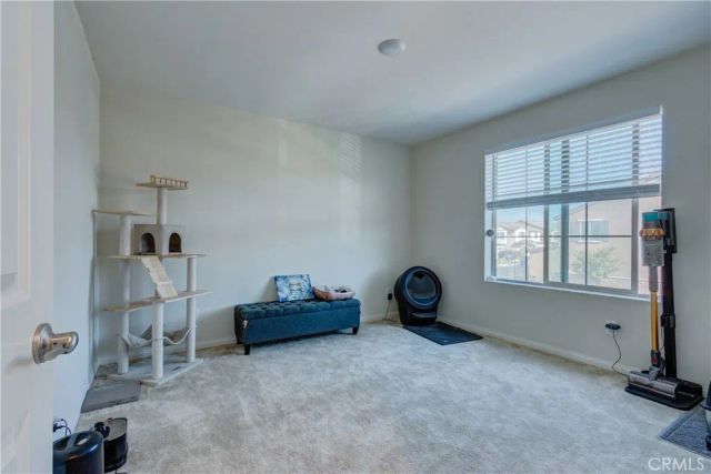 571 E Alru, Rialto, CA 92376