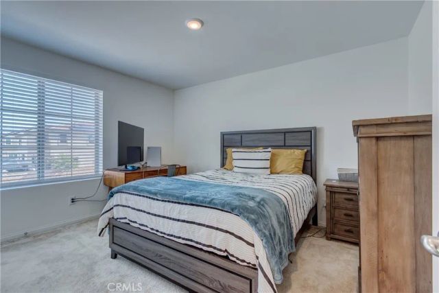 571 E Alru, Rialto, CA 92376
