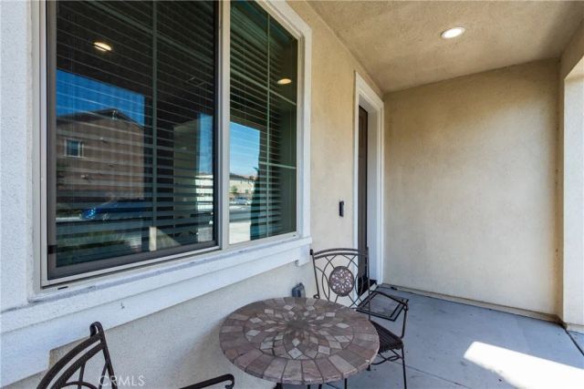 571 E Alru, Rialto, CA 92376