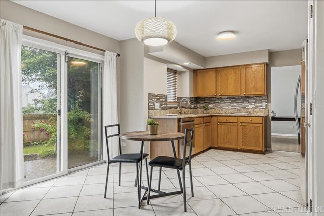 2712 Stockton Road, Naperville, IL 60564