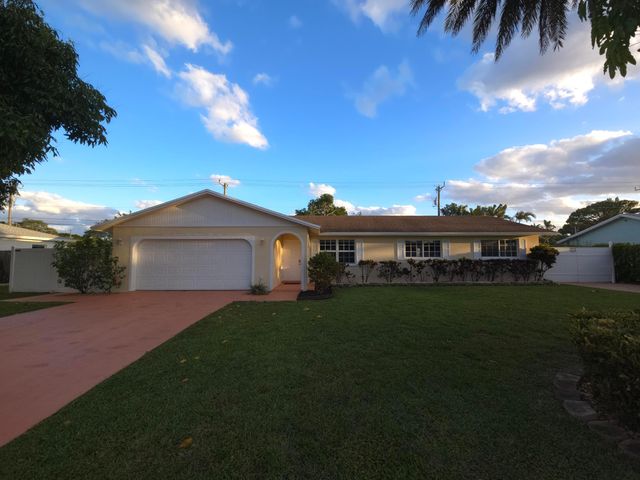 4554 Franwood Drive, Delray Beach, FL 33445