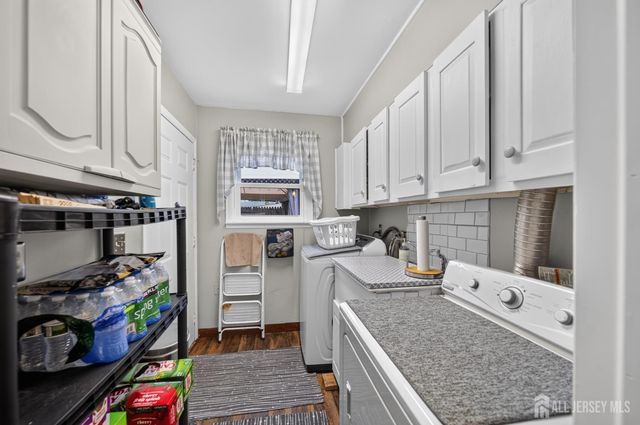 16 Birch Street, Carteret, NJ 07008