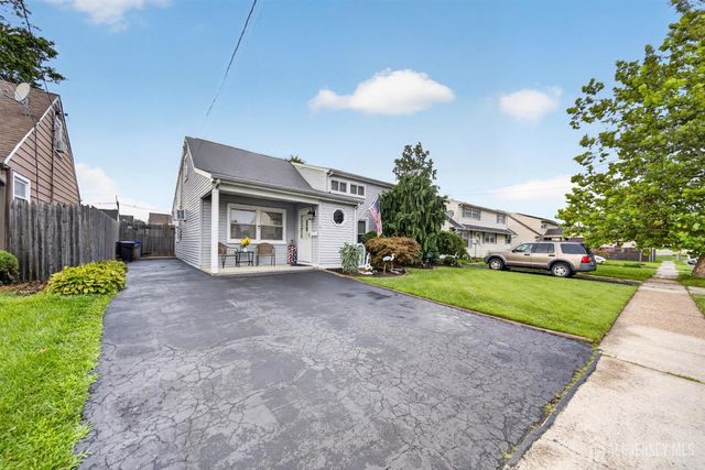16 Birch Street, Carteret, NJ 07008