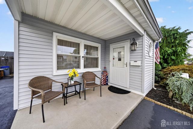 16 Birch Street, Carteret, NJ 07008