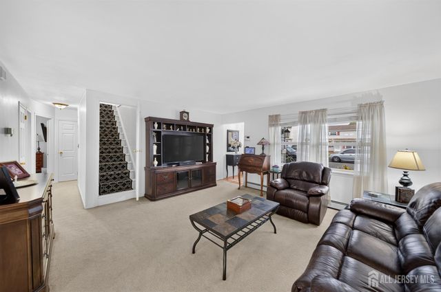 16 Birch Street, Carteret, NJ 07008