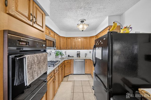 16 Birch Street, Carteret, NJ 07008