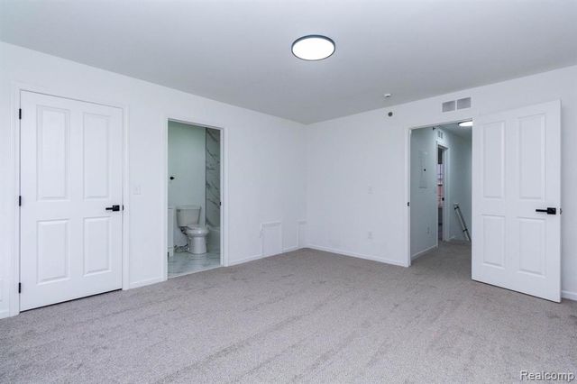 20318 Rodeo Court, Southfield, MI 48075