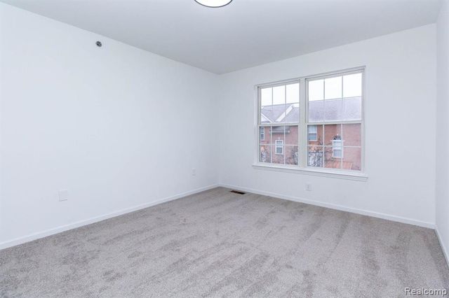 20318 Rodeo Court, Southfield, MI 48075