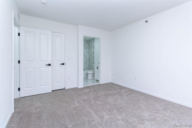 20318 Rodeo Court, Southfield, MI 48075