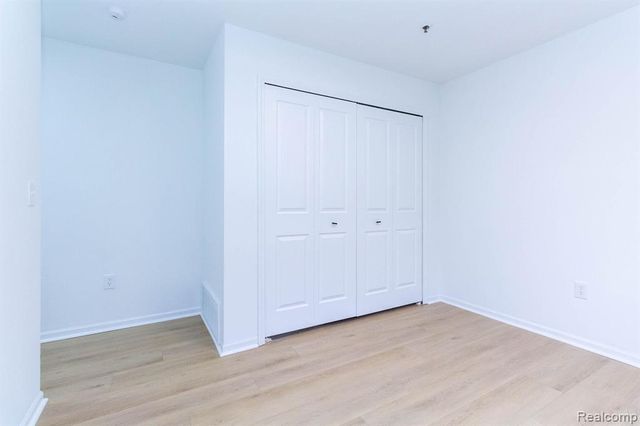 20318 Rodeo Court, Southfield, MI 48075