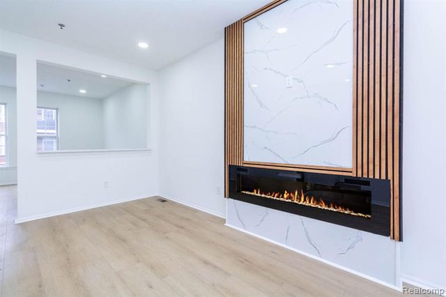 20318 Rodeo Court, Southfield, MI 48075